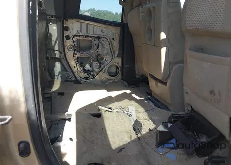 2010 Toyota Tundra Grade 5.7L V8 z USA, uszkodzony, nr VIN 5TFUY5F14AX137913